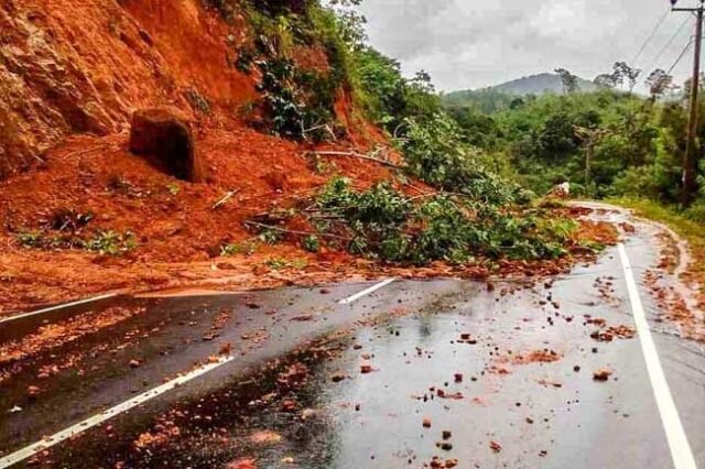 1693814483-landslide_L