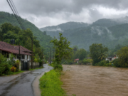 කළු ගඟ උතුරයි – රත්නපුරේ ප්රදේශ රැසකට සුළු ගංවතුර අනතුරු ඇඟවීම්