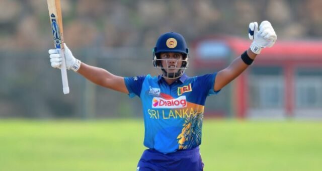 Chamari-Athapaththu-50-runs_VAK_4665-1